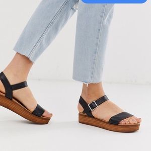 Black and Brown Steve Madden AIDA sandals
